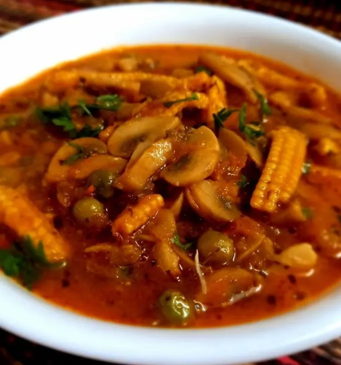 Schezewan Baby Corn Mushroom Chilli Gravy