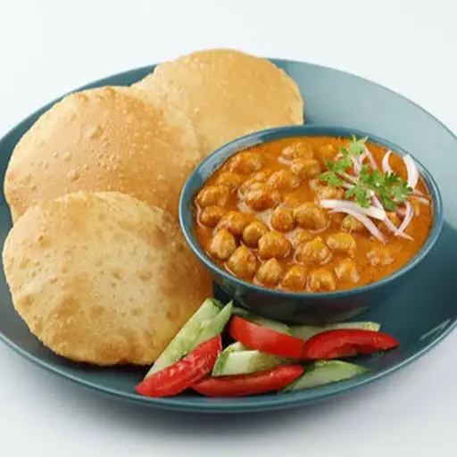 Puri Chhole