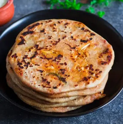 Aloo Schezewan Paratha